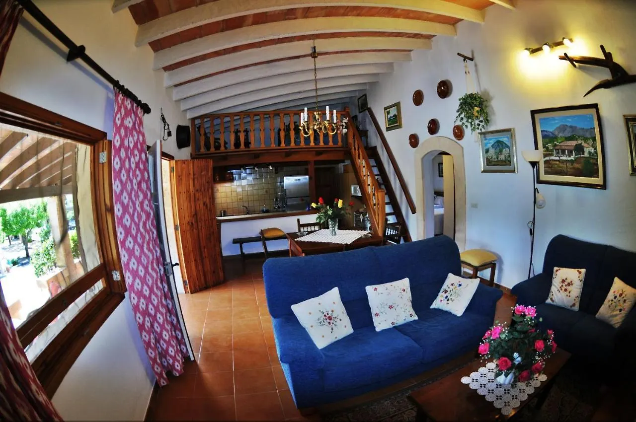 Lovely Villa 10 Minutes Walk To Pollensa Center Square  Pollenca